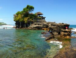 Tanah Lot Alami Penurunan Pengunjung, Dampak Perang Iran-Israel dan Erupsi Gunung